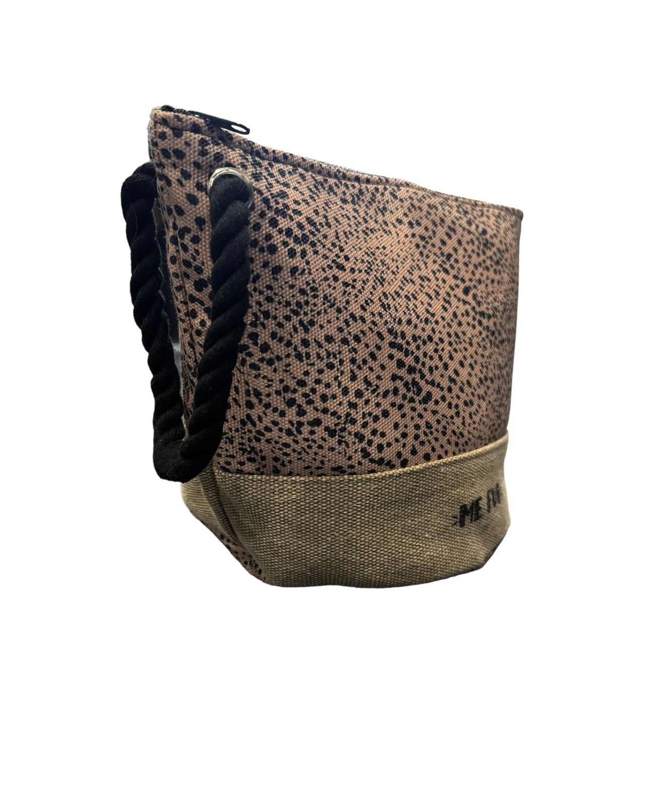 ME FUI- PRINTED POCHETTE