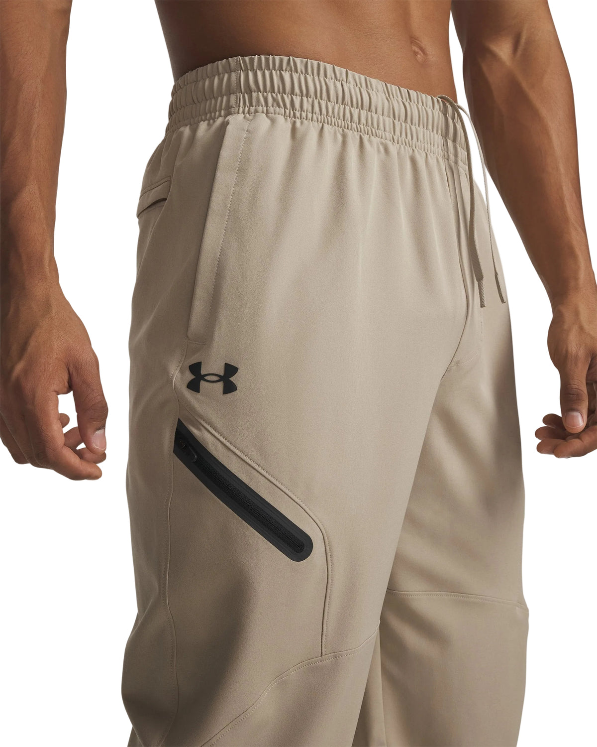 UNDER ARMOUR  Unstoppable woven