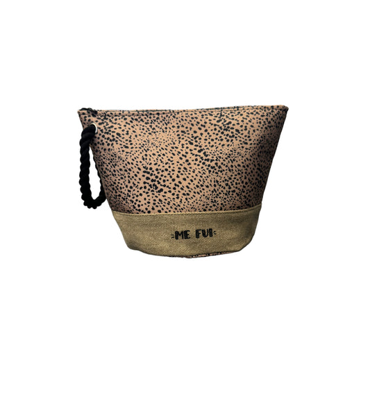 ME FUI- PRINTED POCHETTE