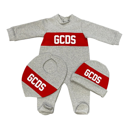 GCDS set cappello-bavetta -tutina